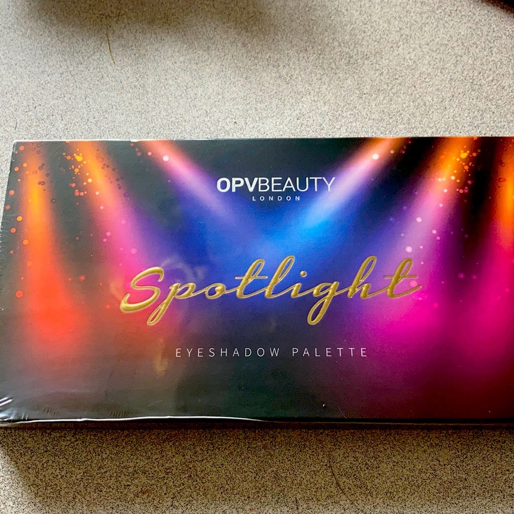 5$ add on - OPV Beauty Spotlight eyeshadow palette New
